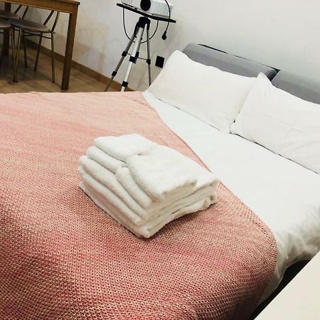 Henry'S Apartment - South Maoming Road Шанхай Екстериор снимка