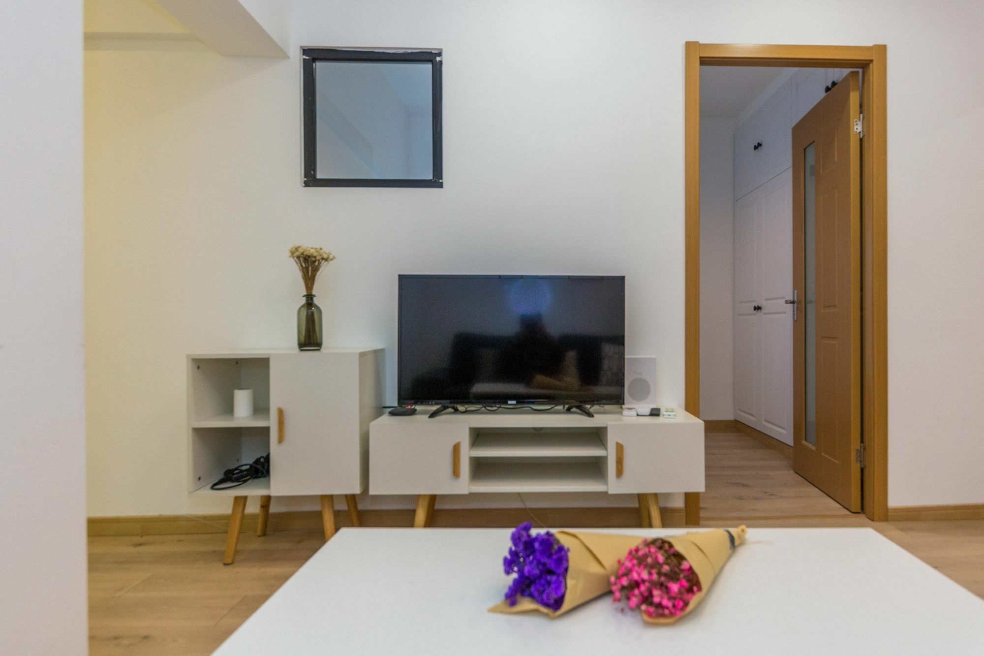 Henry'S Apartment - South Maoming Road Шанхай Екстериор снимка