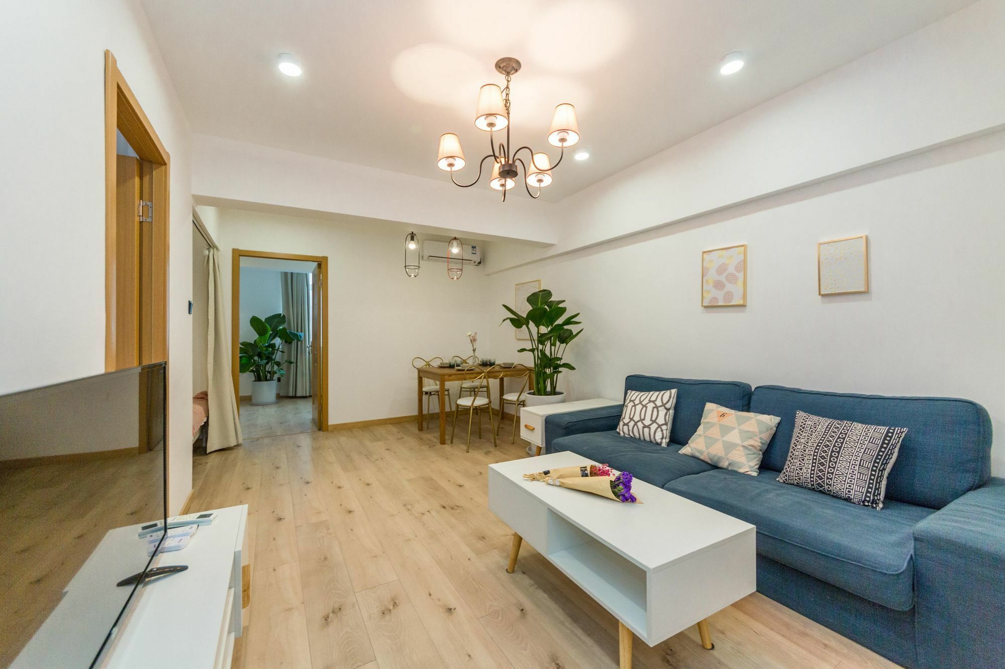 Henry'S Apartment - South Maoming Road Шанхай Екстериор снимка
